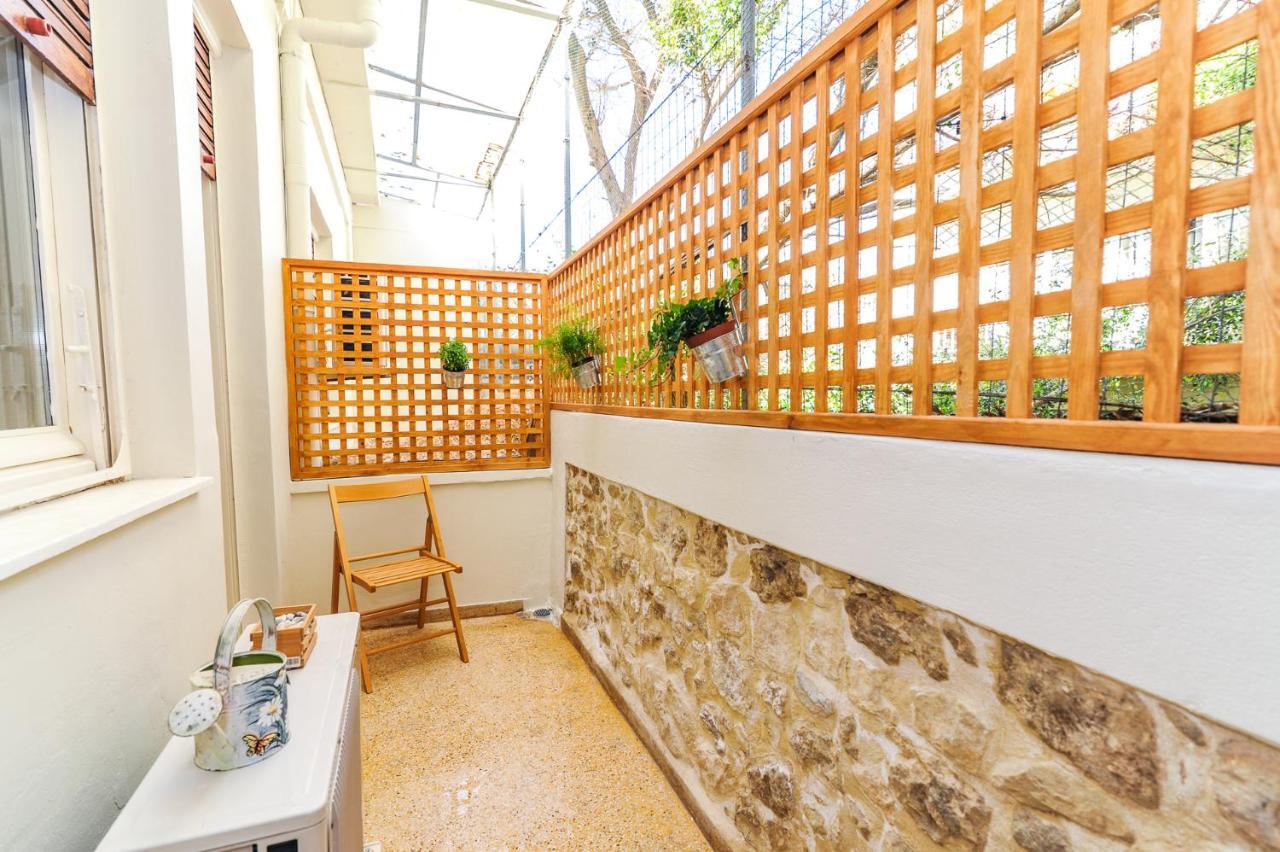 The Elegant. Spacious City Center Apartment. 이라클리온 외부 사진
