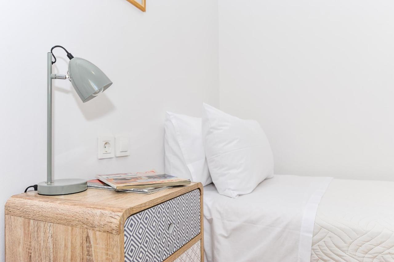 The Elegant. Spacious City Center Apartment. 이라클리온 외부 사진