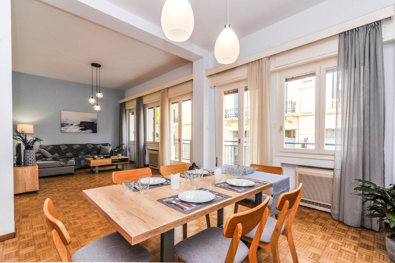 The Elegant. Spacious City Center Apartment. 이라클리온 외부 사진