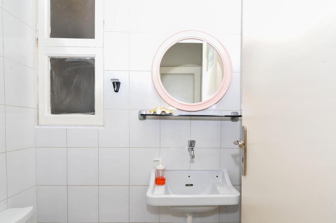 The Elegant. Spacious City Center Apartment. 이라클리온 외부 사진