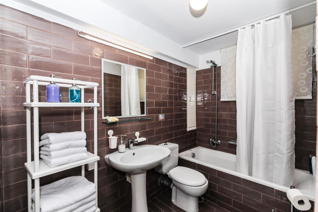 The Elegant. Spacious City Center Apartment. 이라클리온 외부 사진
